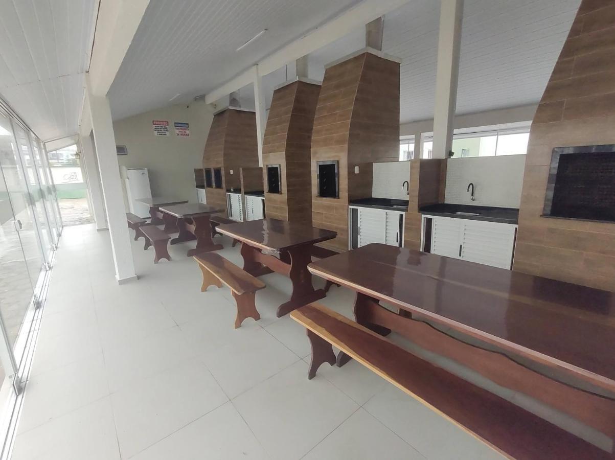 Apto Espetacular A 50 M Do Mar Em Condominio Com Piscinas Maravilhosas Guaratuba Esterno foto