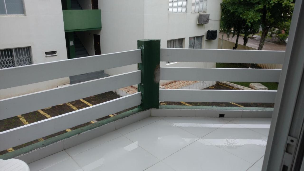 Apto Espetacular A 50 M Do Mar Em Condominio Com Piscinas Maravilhosas Guaratuba Esterno foto