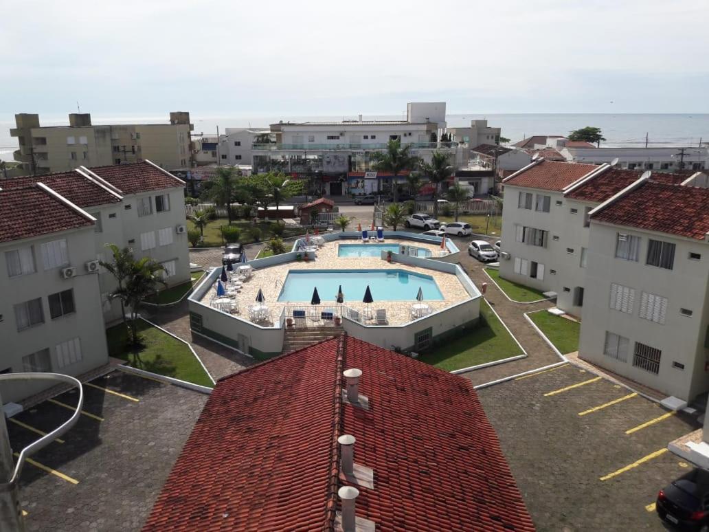 Apto Espetacular A 50 M Do Mar Em Condominio Com Piscinas Maravilhosas Guaratuba Esterno foto